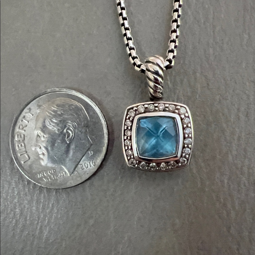 David Yurman Petite Albion Pendant Necklace in Sterling Silver with blue Topaz - Picture 16 of 17